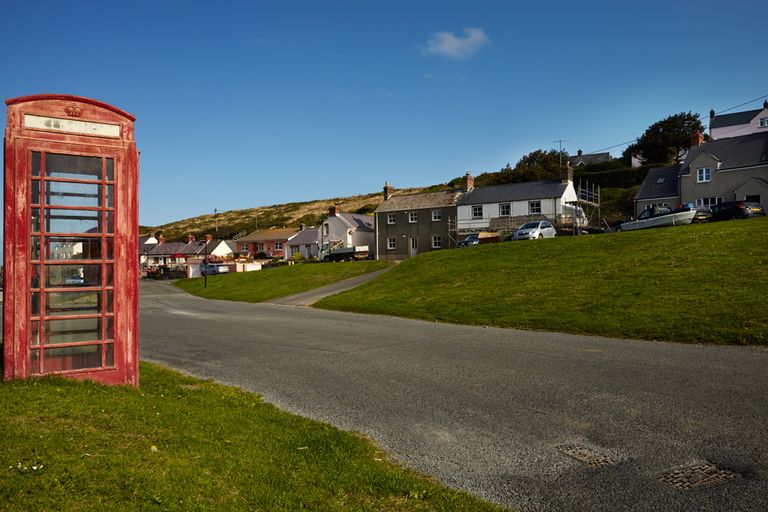red telephone box, porthgain, red telephone icon